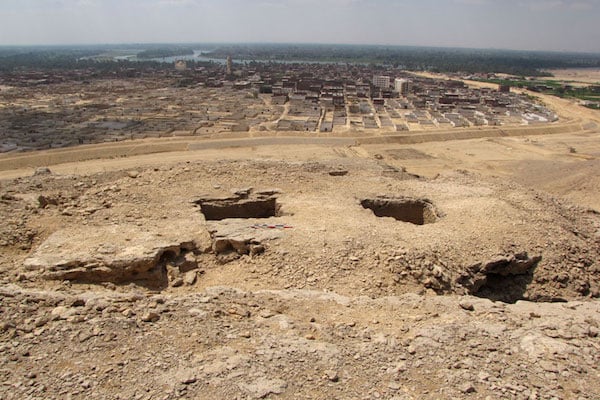 Excavation at Deir el-Bersha in 2012.<br>Photo: The Dayr al-Barsha Project.