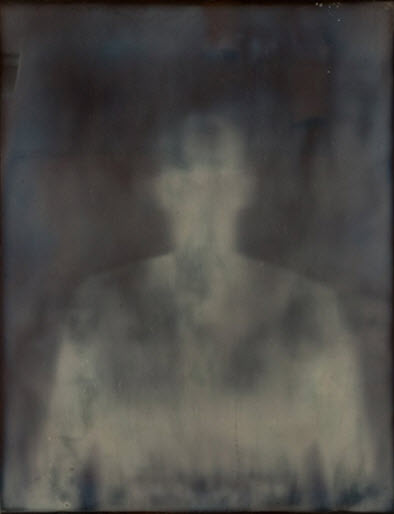 Adam Fuss, From the series ‘My Ghost’ (2000). Courtesy of Fraenkel Gallery.