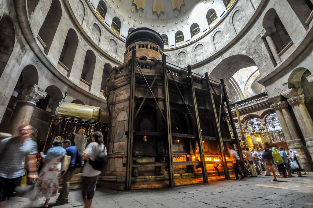 The aedicule at the Church of the Holy Sepulchre in Jerusalem, which supposedly encloses the tombPhoto by Jorge Lascar, Creative Commons Attribution 2.0 Generic license.