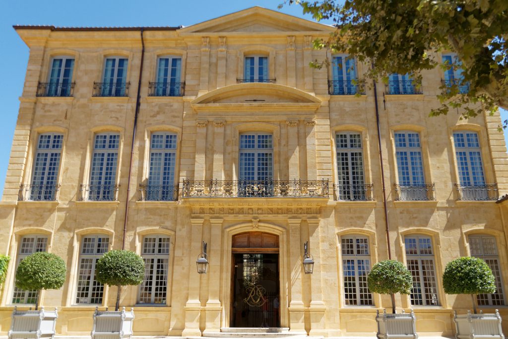 Hôtel de Caumont in Aix-en-Provence, Sitz des Caumont Centre d'Art. Photo by Bjs, Creative Commons <a href= target="_blank" rel="noopener">Attribution-Share Alike 4.0 International</a> license.