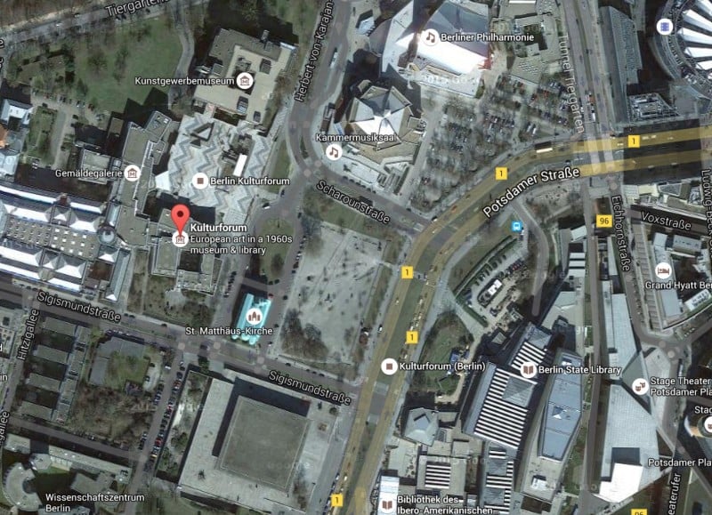The earmarked location is located between the National Gallery (bottom) and the Philharmonic Hall (top). Photo: screenshot via Google Maps
