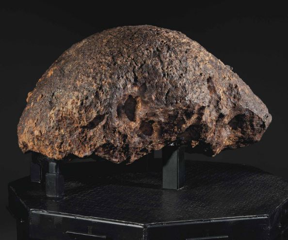 The world's largest oriented meteorite. 