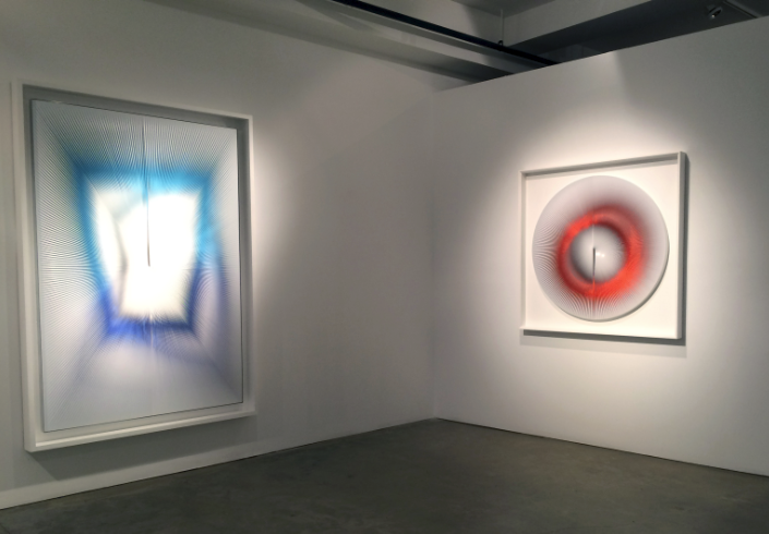 Alberto Biasi, LEFT: Dinamica Rettangolare (1998). RIGHT: Variable Round Image (2005). Courtesy of GR Gallery.