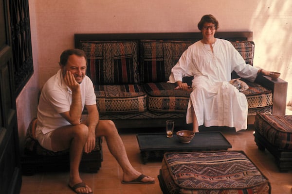 Yves Saint Laurent in Marrakech, 1977.Photo: © Fondation Pierre Bergé – Yves Saint Laurent, Paris/ Guy Marineau.