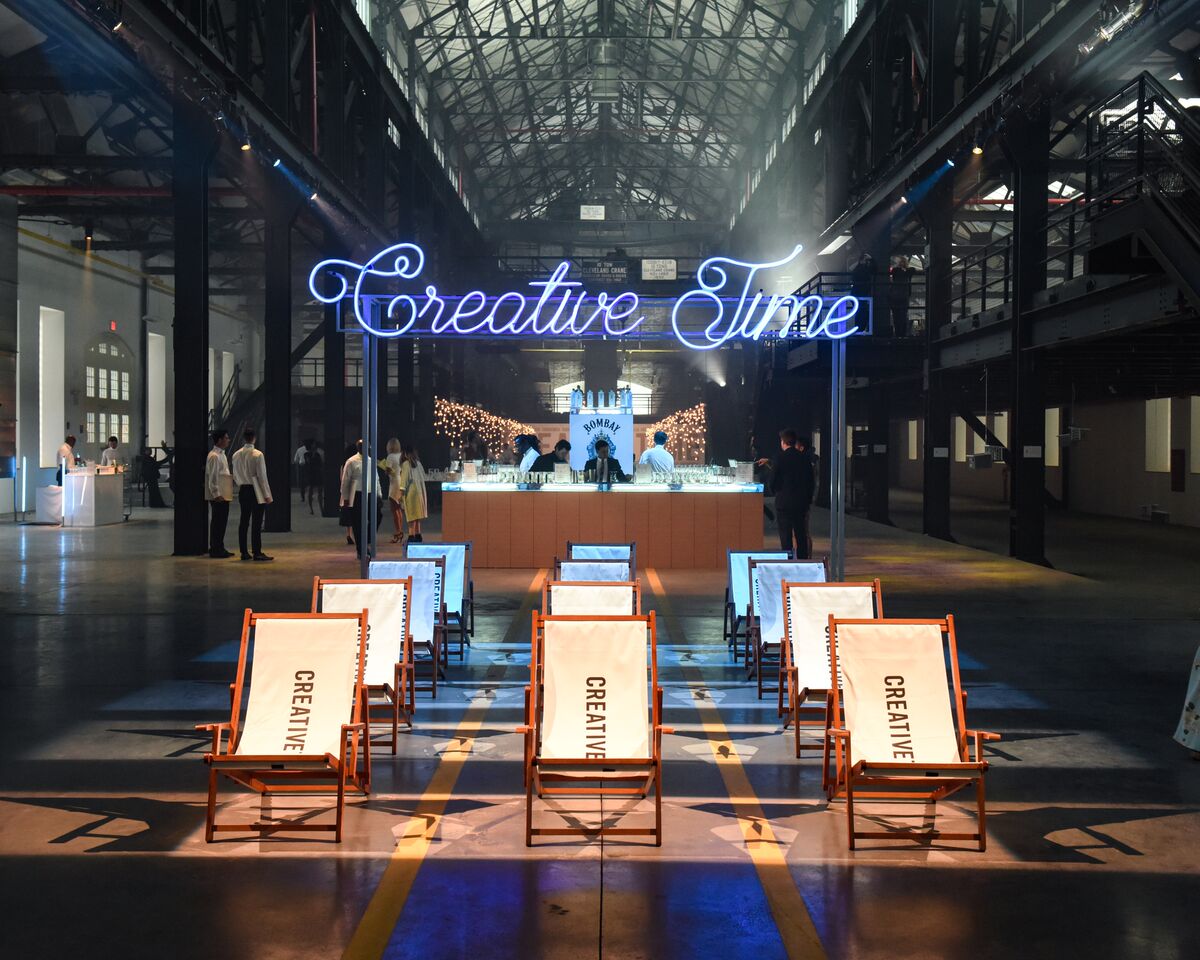 The Creative Time 2016 Spring Gala Presented by Bombay Sapphire Gin. Courtesy Bombay Sapphire Gin.