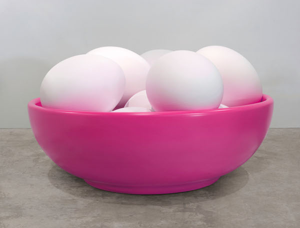 Jeff Koons Bowl with Eggs (Pink) (1994-2009). ©Jeff Koons