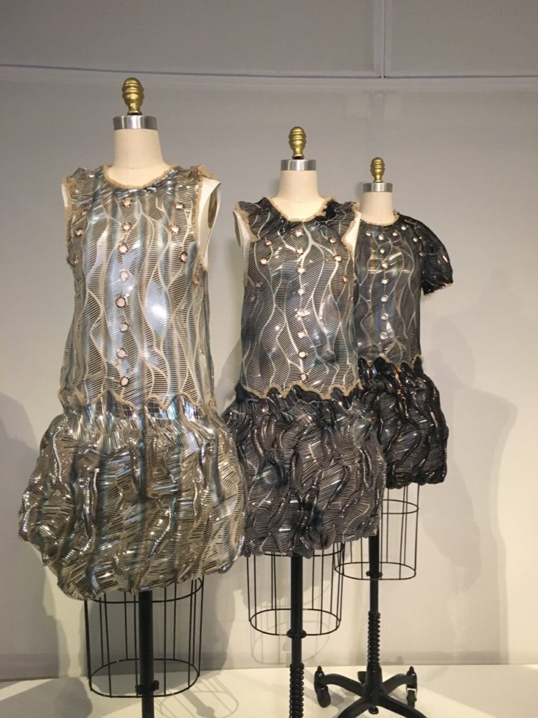 10 Incredible Ways Fashion And Technology Merge At The Mets Costume Institute Show