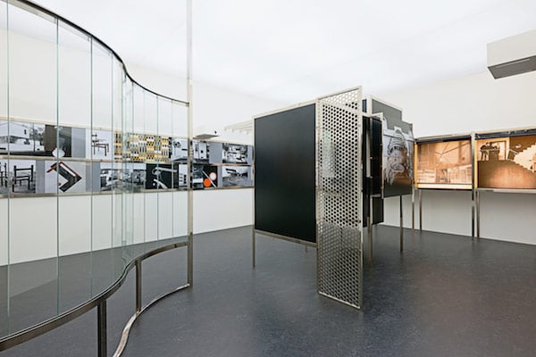 László Moholy-Nagy, Room of the Present (Raum der Gegenwart), constructed in 2009 from plans and other documentation dated 1930 Installation view: Play Van Abbe – Part 2: Time Machines, Van Abbemuseum, Eindhoven, April 10– September 12, 2010. Van Abbemuseum. © 2016 Hattula Moholy-Nagy/VG Bild-Kunst, Bonn/Artists Rights Society (ARS), New York Photo: Peter Cox, courtesy Art Resource, New York