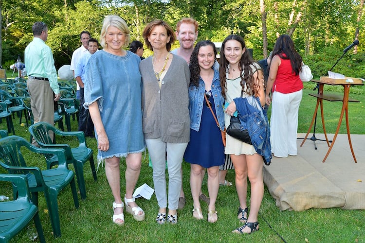 Martha Stewart, Toni Ross, Ron Kaplan, Evie Kallenbach, and Sophie Kallenbach at LongHouse Reserve's Planters: ON+OFF the Ground VIII Event Judged by Martha Stewart. Courtesy of © Patrick McMullan.