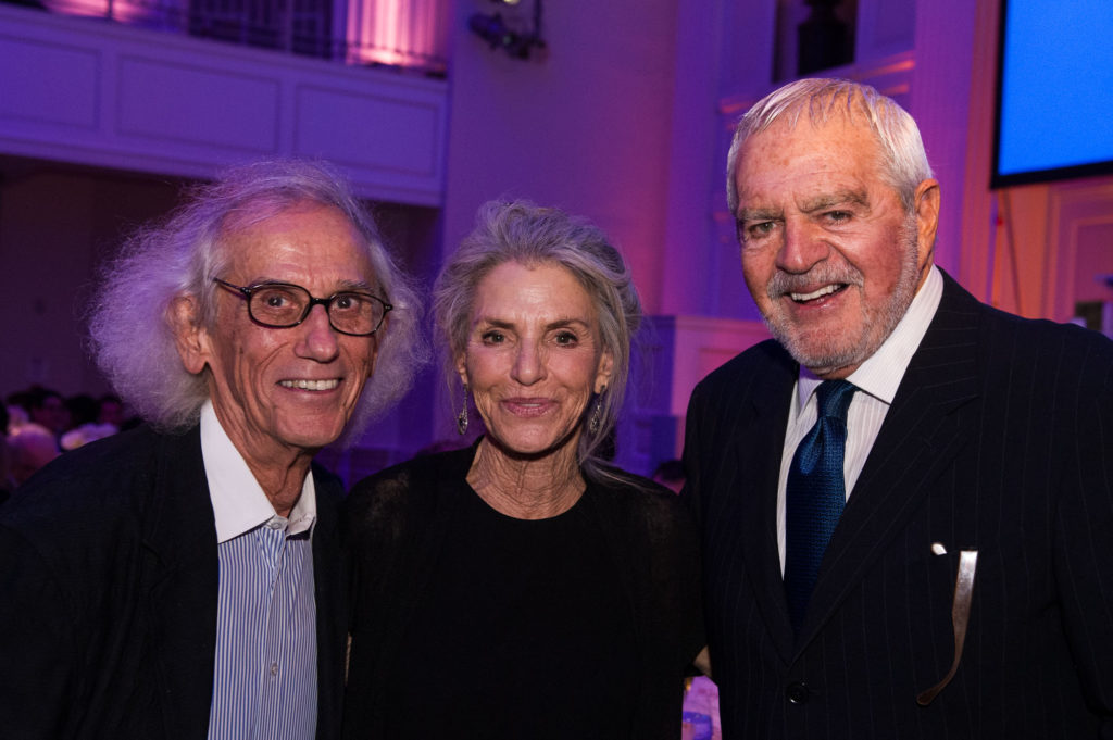 Christo, Dorothy Lichtenstein, and Irving Blum at the Archives of American Art Gala. Courtesy of Michael Seto Photography.