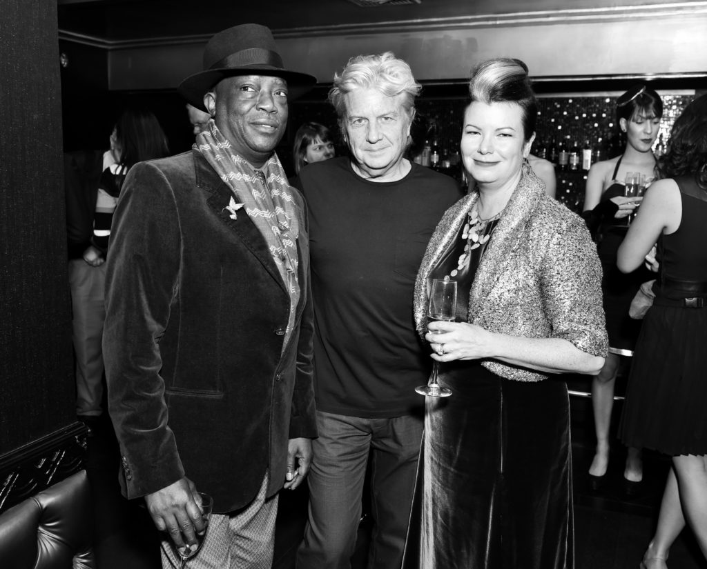 Tony White, Pat Irwin, and Lesley Martin at the Aperture Foundation 2016 Fall Benefit. Courtesy of photographer Jared Siskin, © Patrick McMullan.