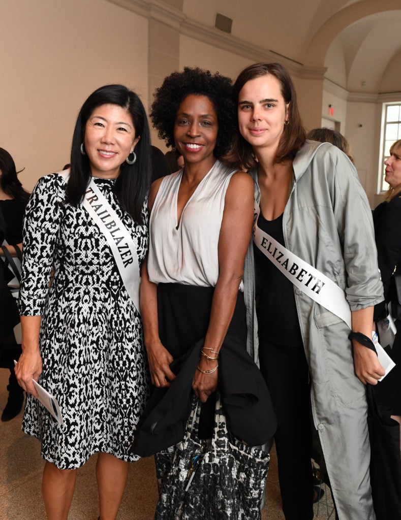 Miyoung Lee, Lorna Simpson, and Elizabeth Jaeger at "Trailblazers: Women in the Arts” at the Brooklyn Museum. Courtesy of Elena Olivo for Brooklyn Museum.