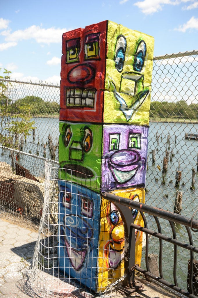 Kenny Scharf, TotemOh, on the East River Esplanade. Courtesy of NYC Parks/Malcolm Pinckney.