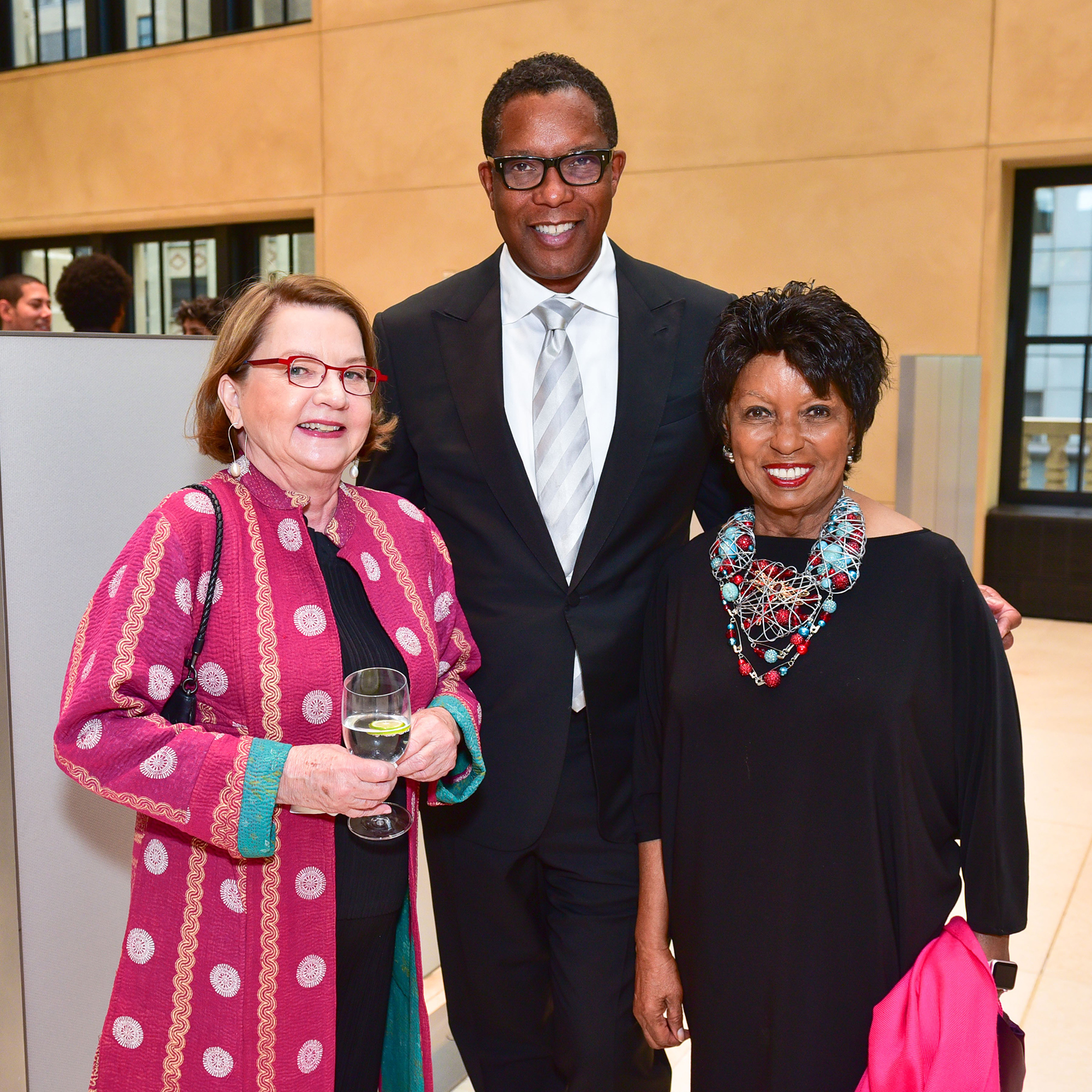 Kay Coates, Clyde Jones, and Nancy Lane at the Abstracted Black Tie Dinner Hosted by Pamela Joyner & Fred Giuffrida. Sean Zanni, © Patrick McMullan.