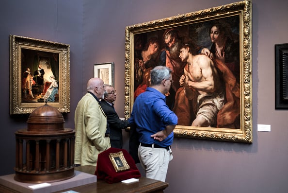 Biennale des Antiquaires opened to the public in Paris, on September 10, 2016. The event, that have been held in the French capital city for more than half a century, brings together 125 exhibitors from 14 countries. Courtesy Philippe Lopez/AFP/Getty Images