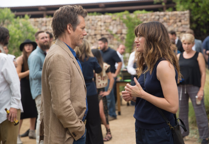 Kevin Bacon and Kathryn Hahn in I Love Dick (2016).