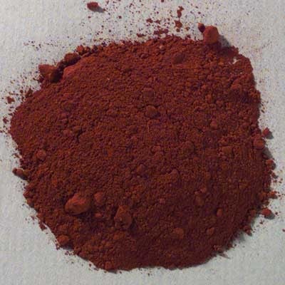 Bauxite Mummy, a modern version of mummy brown containing absolutely no dead body parts. Courtesy of Natural Pigments.