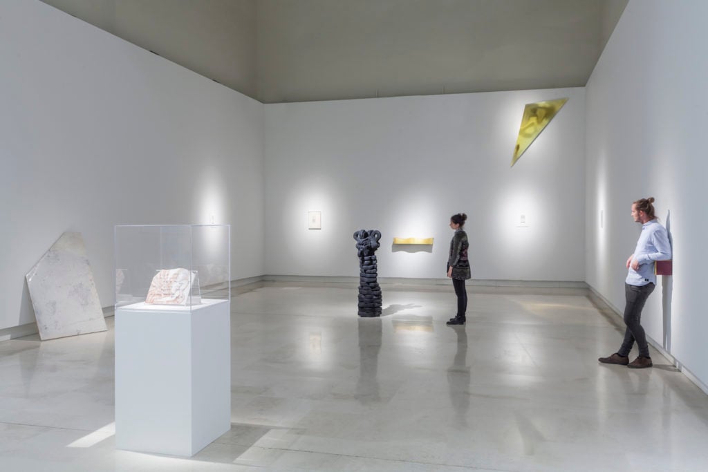 Installation view of the exhibition “A occhi chiusi, gli occhi son staordinarimente aperti” at the 16th Quadriennale di Roma. Photo Okno Studio, courtesy Quadriennale di Roma.