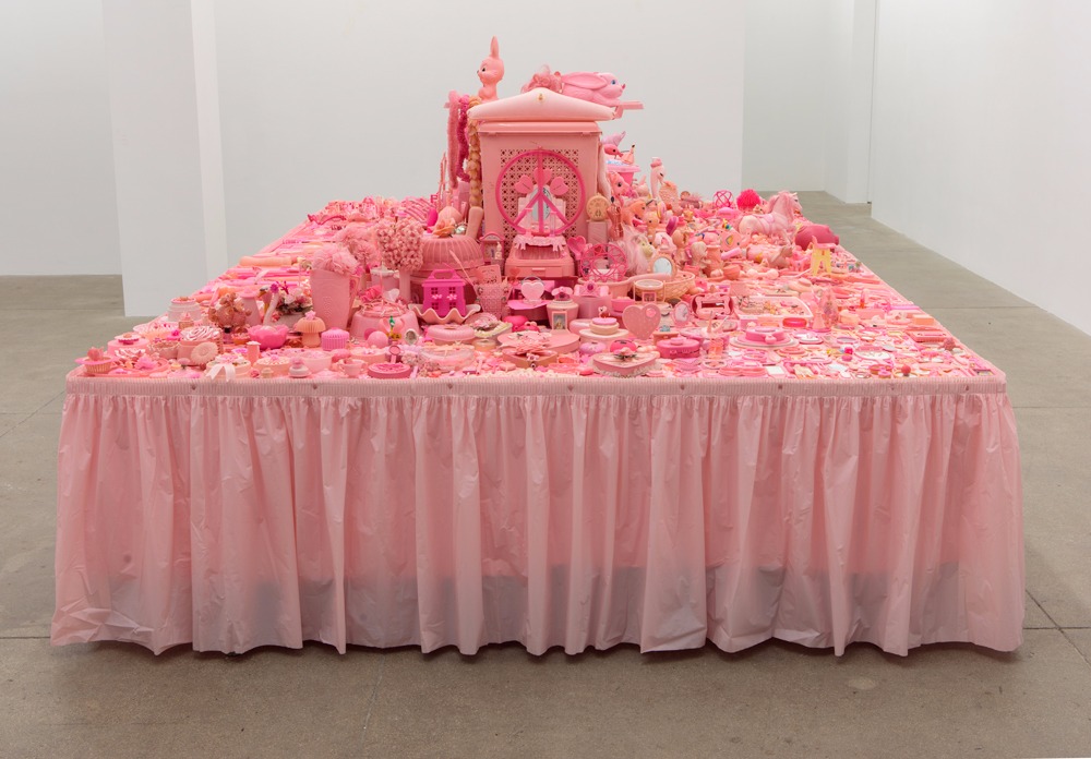 Portia Munson, Pink Project (2016). Courtesy of P.P.O.W.