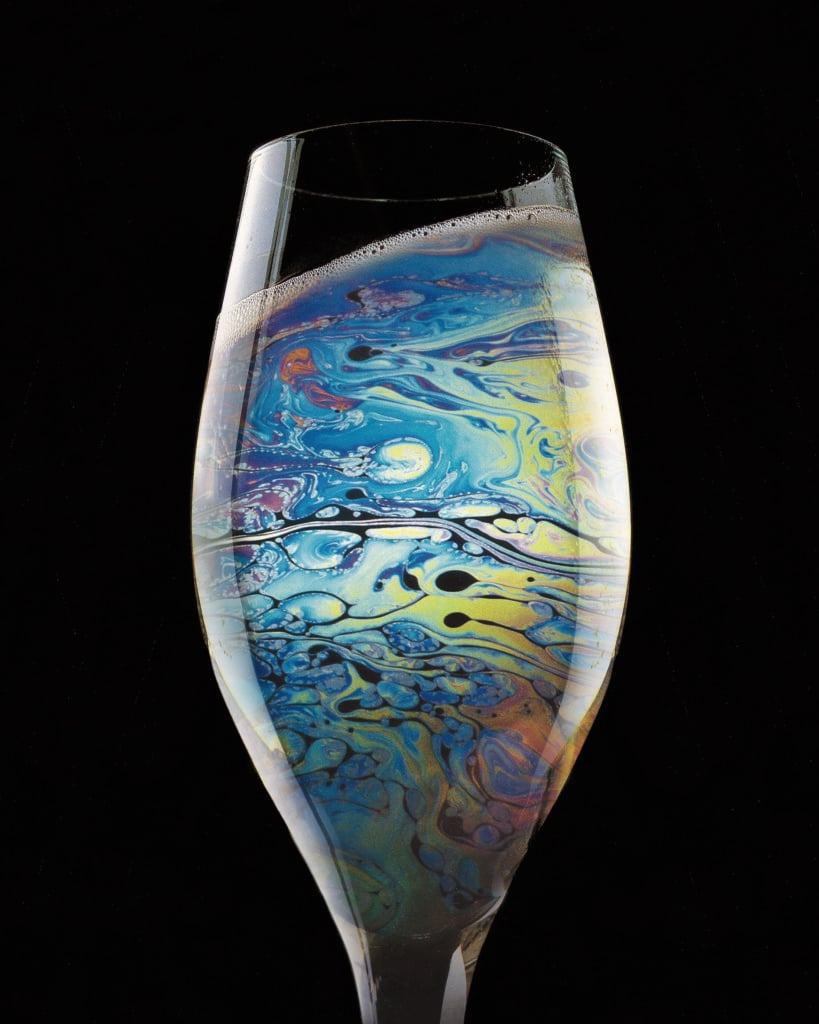 Agnieszka Polska, Glass of Petrol (2015). Courtesy of the artist and ZAK | BRANICKA, Berlin, Krakow.