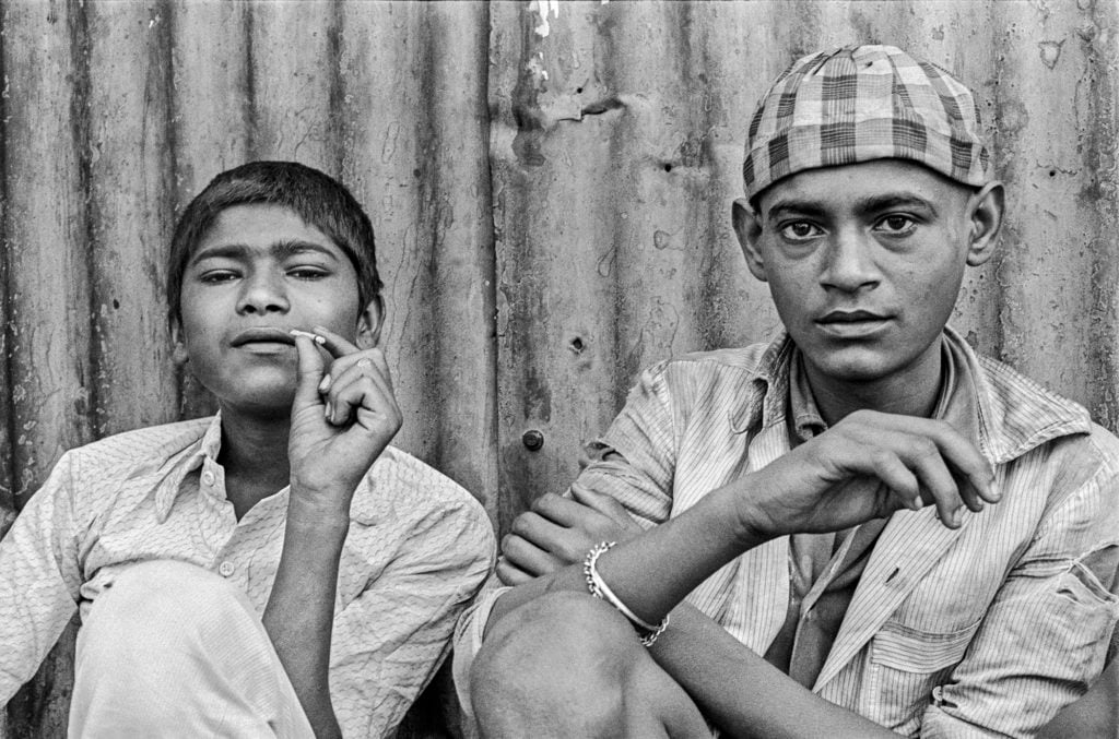 Sooni Taraporevala, <I>Salim and Tukloo, Bombay 1987</i>. Photo courtesy the artist and Sunaparanta.