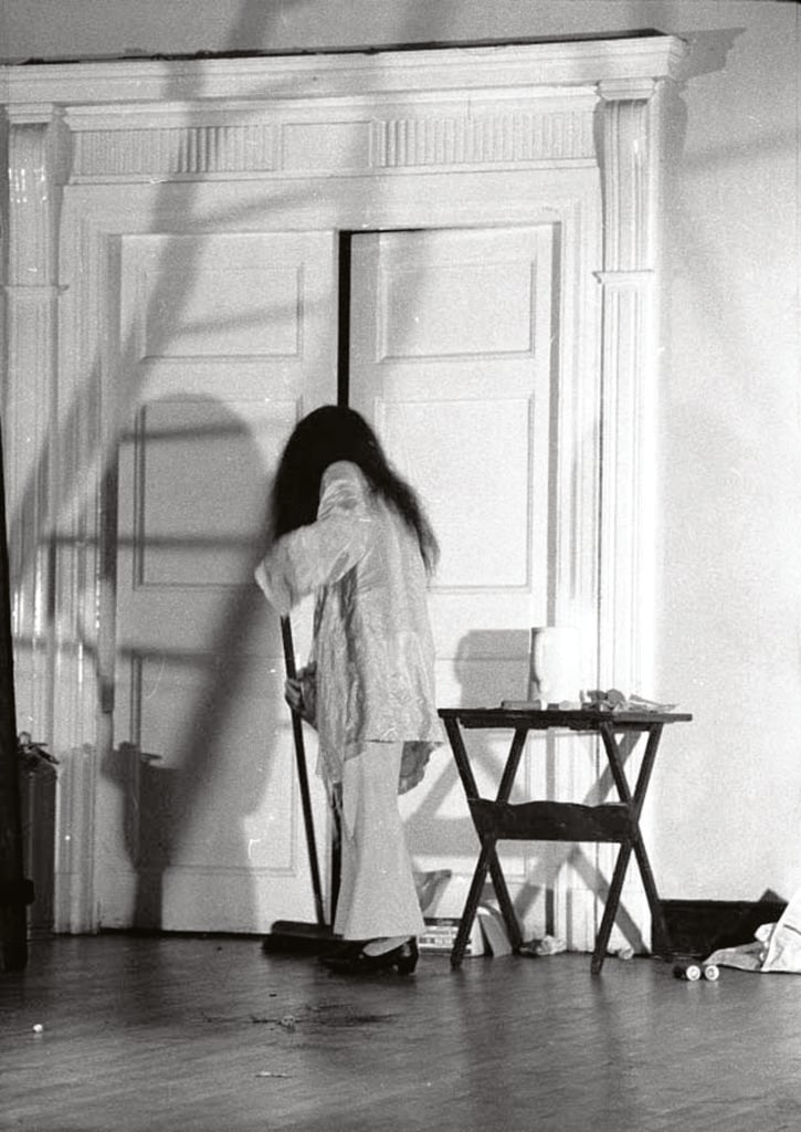 Yoko Ono performing at the Bluecoar in 1967. Courtesy Sheridon Davies