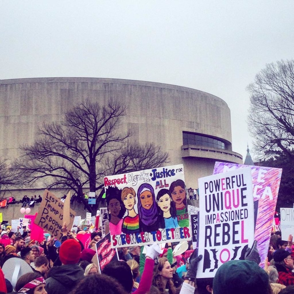 Protesters outside the Hirshhorn Museum and Sculpture Garden at the Washington, DC, Women's March. Courtesy of Sarah Cascone. 