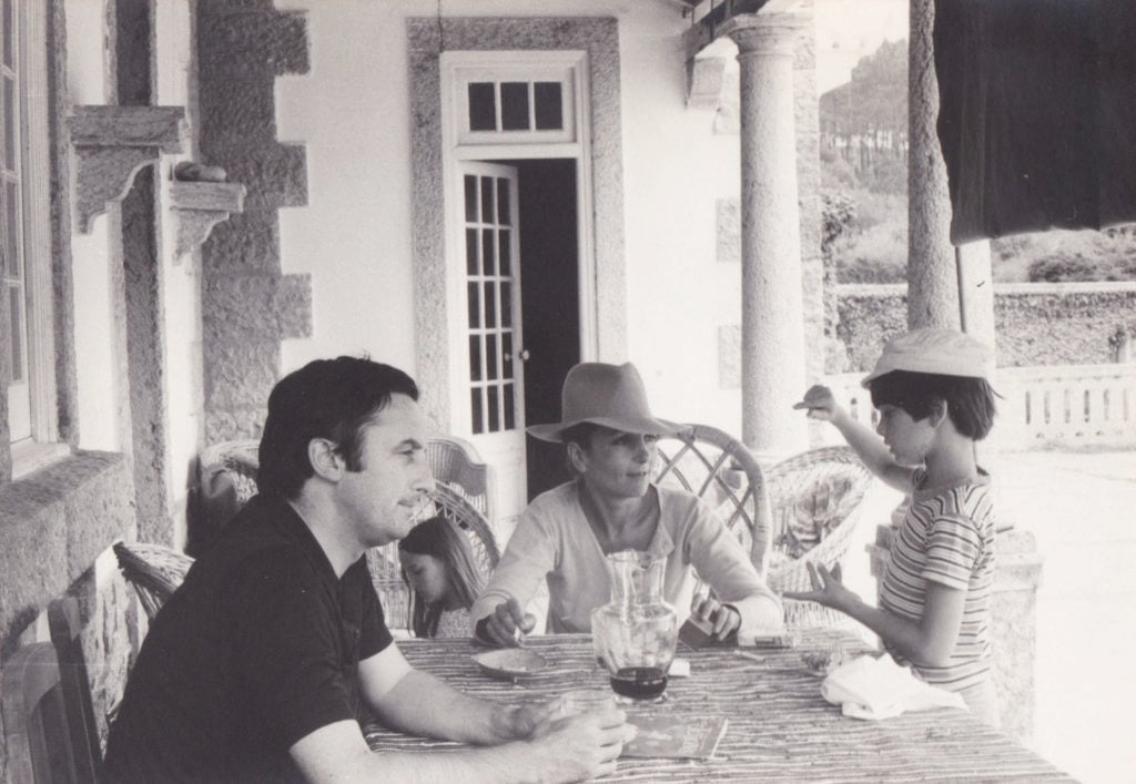 Victor Willing, Paula Rego, and Nick Willing at their home in Ericeira, Portugal, in 1970. Photo ©Manuela Morais.