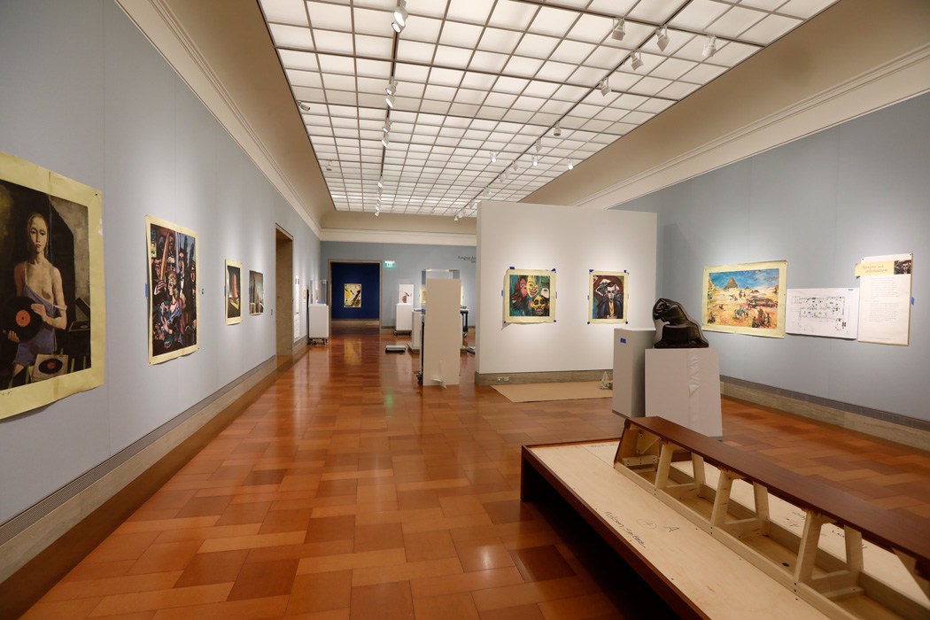 How To Light Your Art Collection Like A, Art Gallery Lighting Fixtures