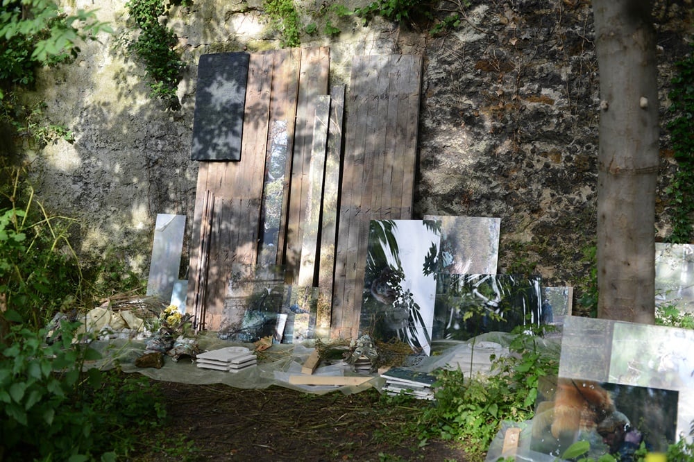de rêve, act 1, garden, Paris, photographic installation by French duo Pétrel-Roumagnac, 2016 ©Pétrel-Roumagnac