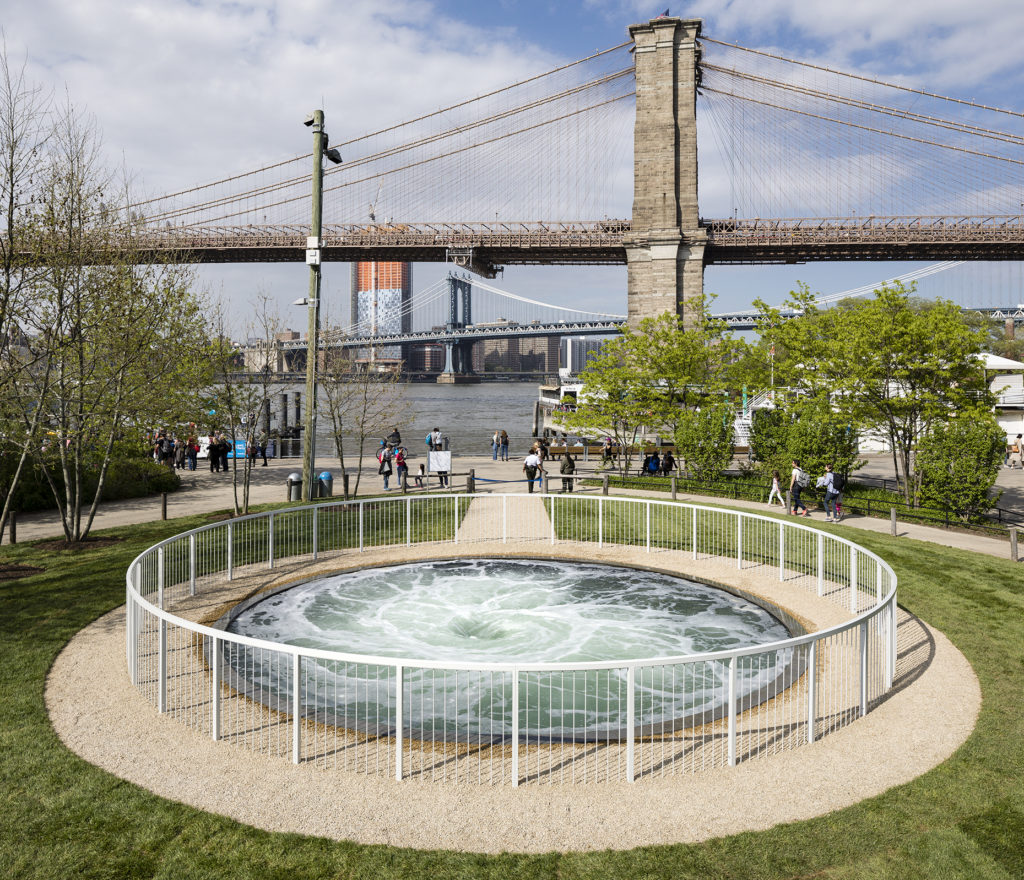 Anish Kapoor, Descension (2014) in Brooklyn Bridge Park. Courtesy of Public Art Fund/Anish Kapoor/photographer James Ewing.
