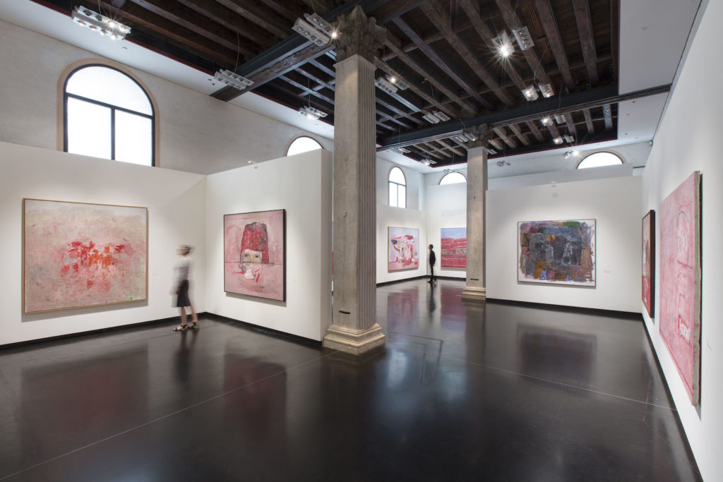 Installation view, Philip Guston and The Poets at Gallerie dell'Accademia, Venice. Photo Lorenzo Palmieri, ©The Estate of Philip Guston courtesy of the Estate, Gallerie dell'Accademia, and Hauser & Wirth.