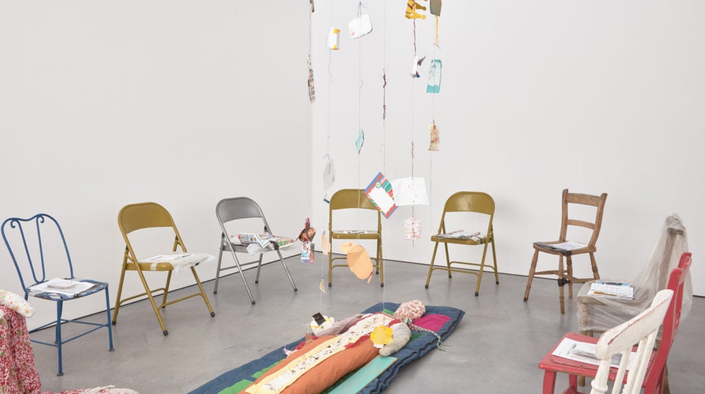 Susan Cianciolo, <em>Circle of Chairs</em> (2016–17). Courtesy of Modern Art gallery, London. 