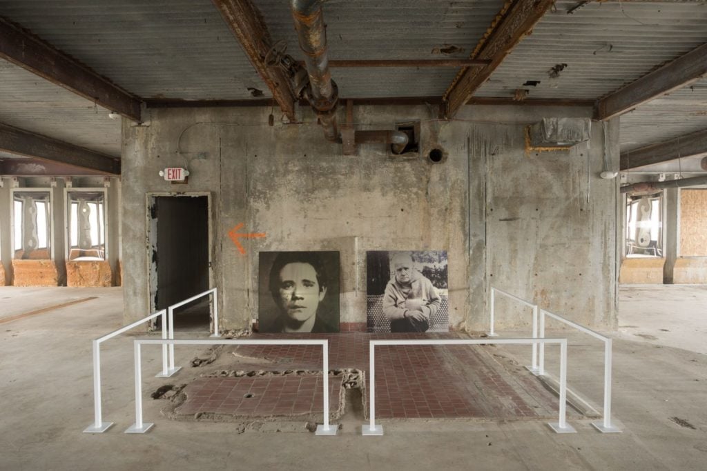 Tom Burr / New Haven, Phase 1, 2017, installation view, Bortolami, New Haven