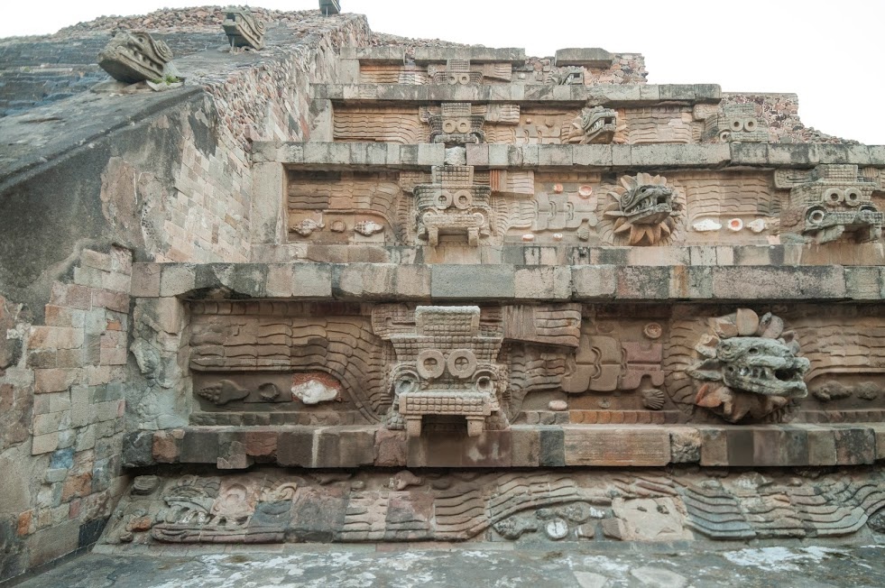 View of the facade of the Feathered Serpent Pyramid, photograph by Jorge Pérez de Lara Elías, © INAH. Image courtesy of the Fine Arts Museums of San Francisco.