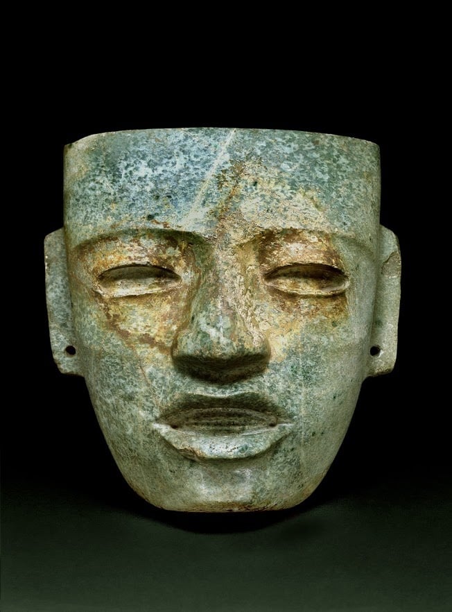 Mask, (300–600). Photo © Dumbarton Oaks, Pre-Columbian Collection, Washington, DC. Image courtesy of the Fine Arts Museums of San Francisco.
