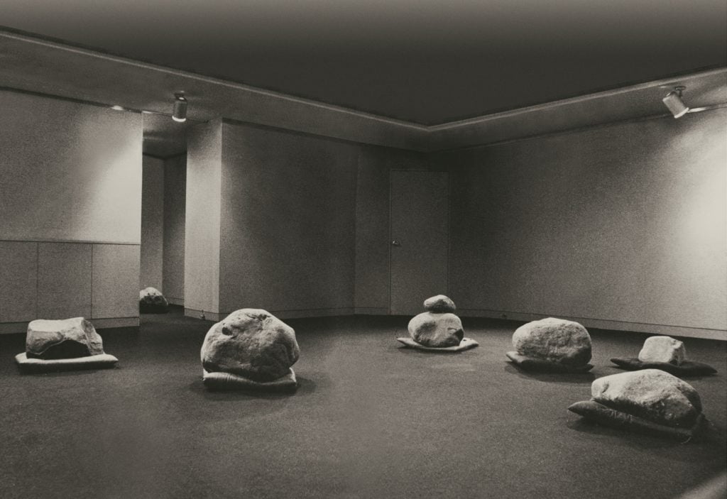Lee Ufan, Relatum (formerly Language), 1971, at Pinar Gallery, Tokyo, 1971. © Lee Ufan. Courtesy the artist.