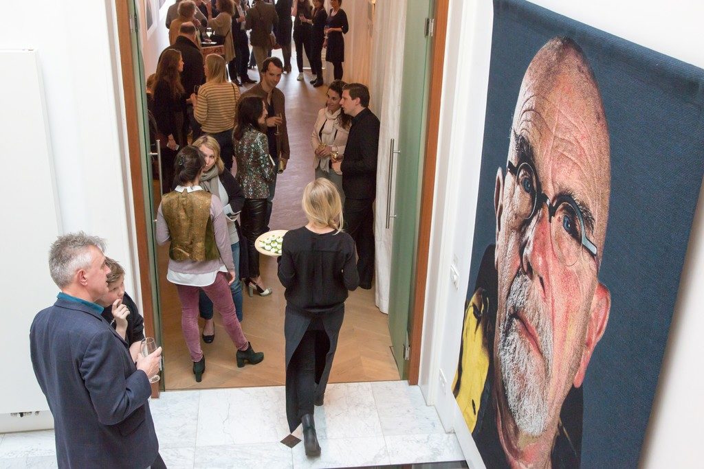 Installation view, "Chuck Close" at the Merchant House (2015). Courtesy of the Merchant House.