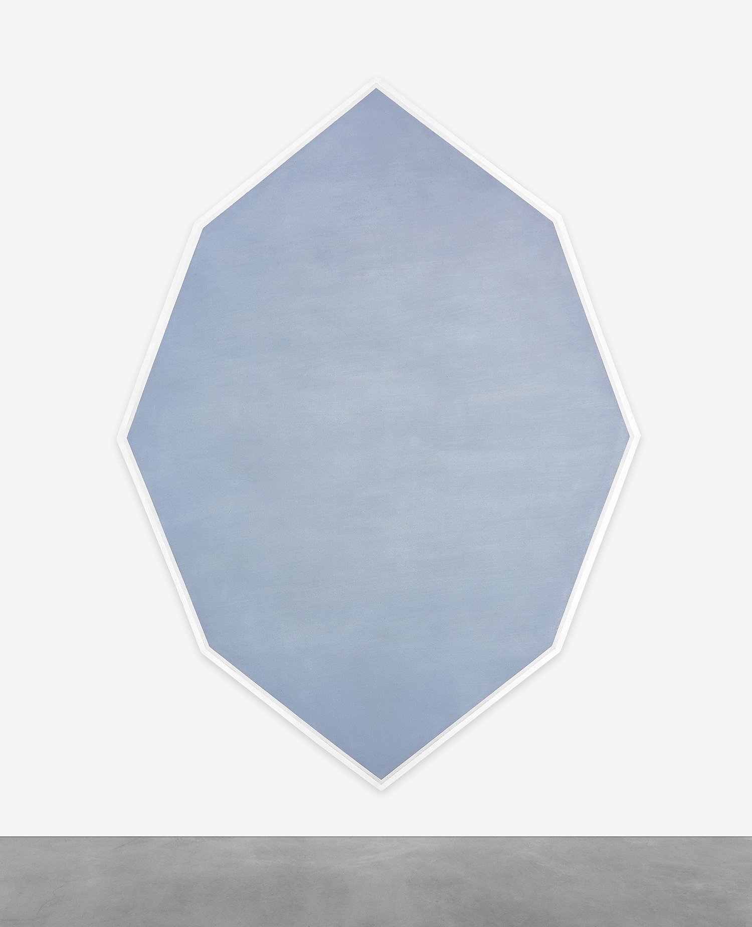 Mary Corse, Octagonal Blue (1964). Courtesy Kayne Griffin Corcoran, Los Angeles, and Lehmann Maupin, New York and Hong Kong. Photograph © Mary Corse