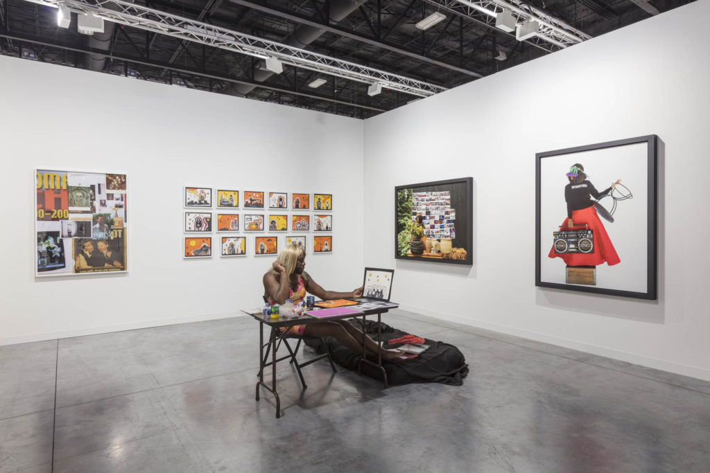 Kalup Linzy performs a Katonya, painting live at Art Basel in Miami Beach. Courtesy David Castillo Gallery.
