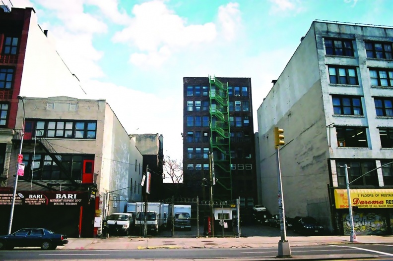 Parking lot at 235 Bowery, now home to the New Museum (c. 2004). Courtesy of the New Museum. 