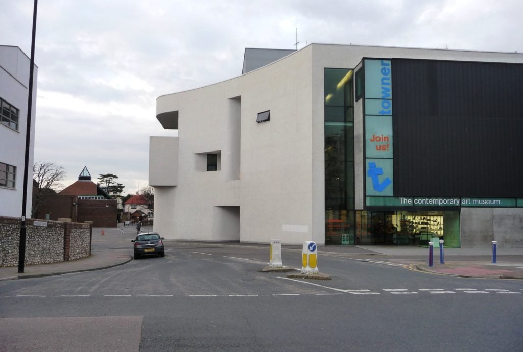 Towner Art Gallery, Eastbourne. Photo by Julian Osley, Creative Commons Attribution-Share Alike 2.0 Generic license.