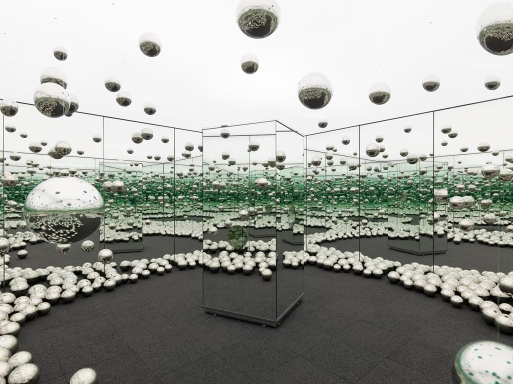 Yayoi Kusama, INFINITY MIRRORED ROOM: LET'S SURVIVE FOREVER (2017) at David Zwirner, New York, Photo courtesy of David Zwirner.