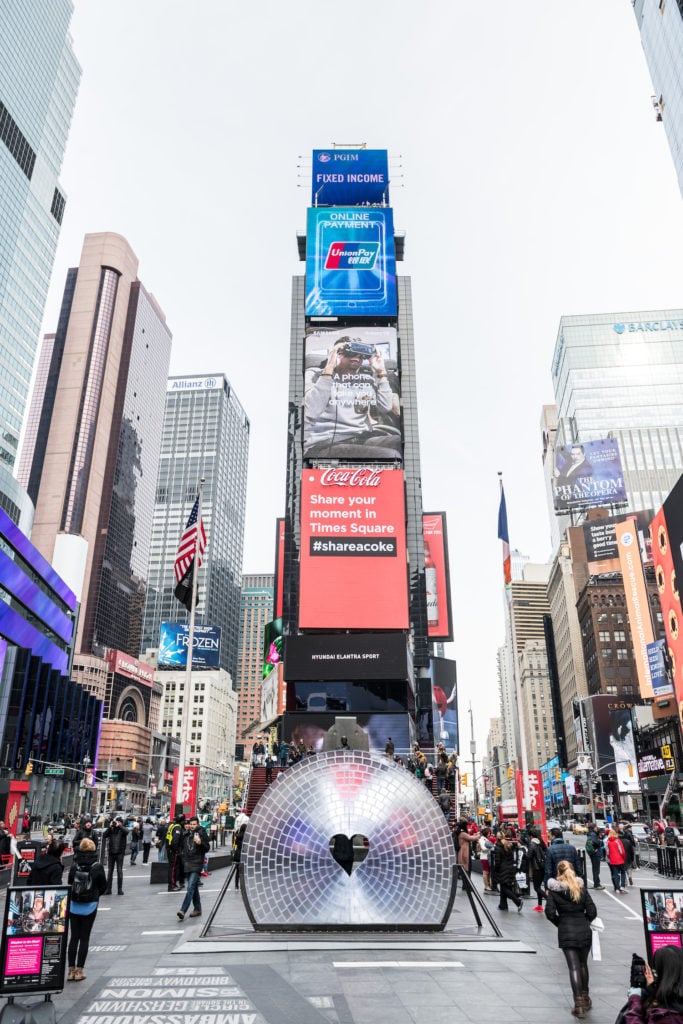 ArandaLasch + Marcelo Coelho, Window to the Heart in Times Square. Photo courtesy of Ian Douglas for Times Square Arts.