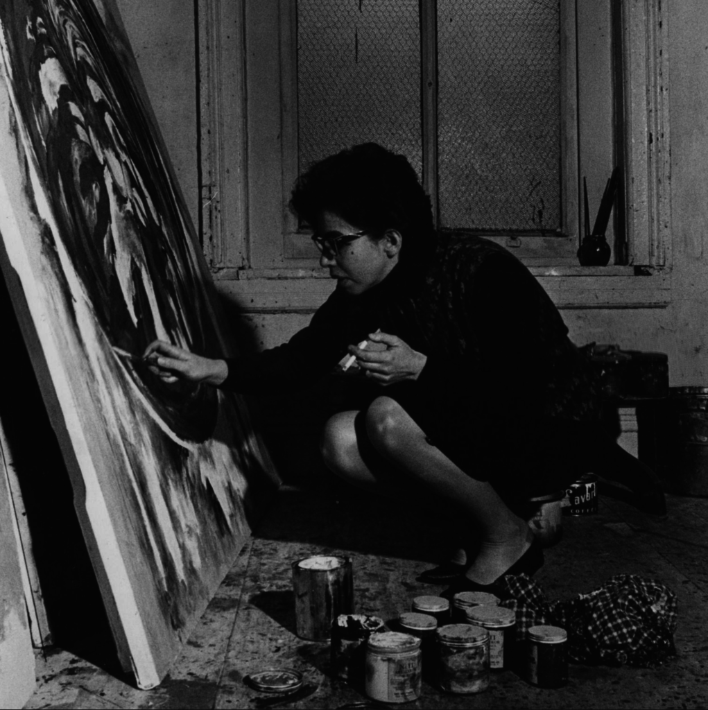 Sonia Gechtoff at Canal Street Studio, New York (c. 1961). Photo courtesy of the artist.