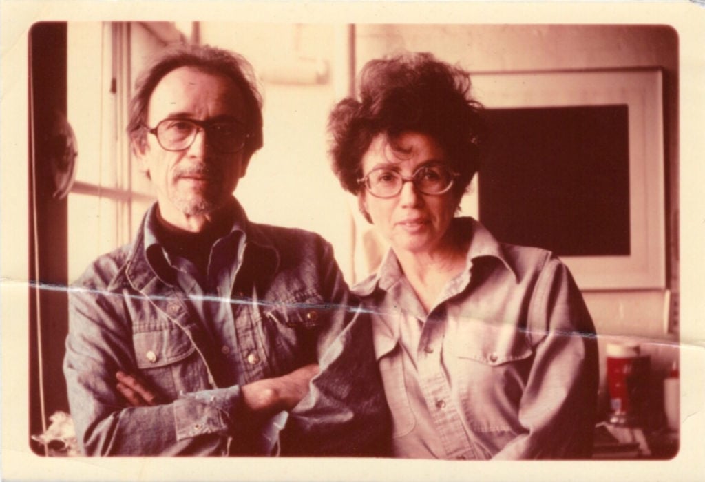 James Kelly and Sonia Gechtoff in New York (c. 1980). Courtesy of Anita Shapolsky Gallery,