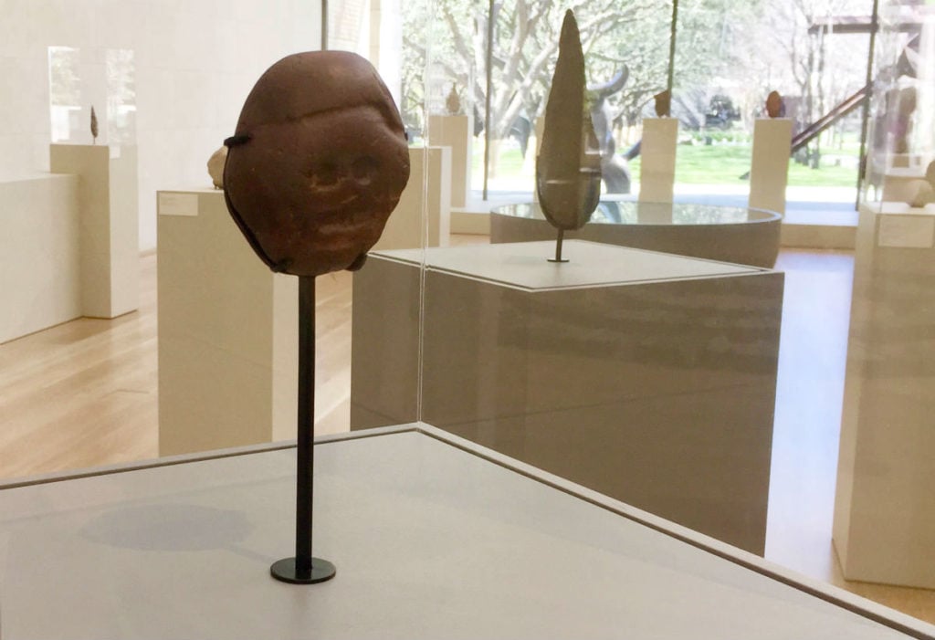 Installation view of the Makapansgat Pebble in "First Sculpture." Image courtesy Ben Davis.