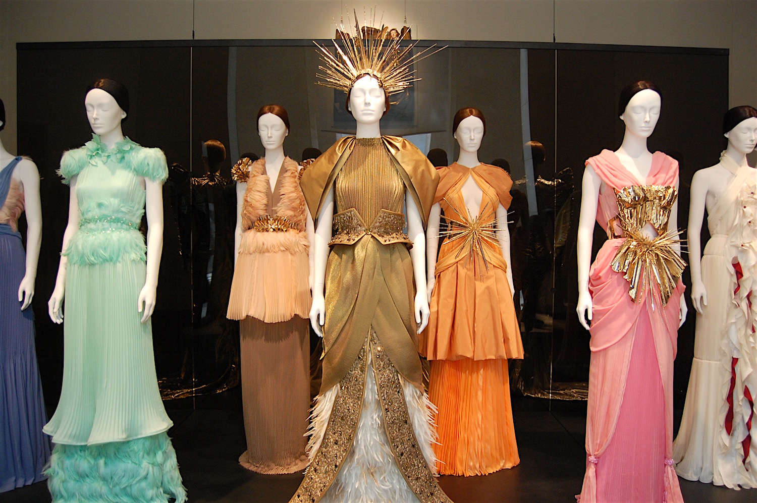 See Fashion From Met's 'Heavenly Bodies' Show