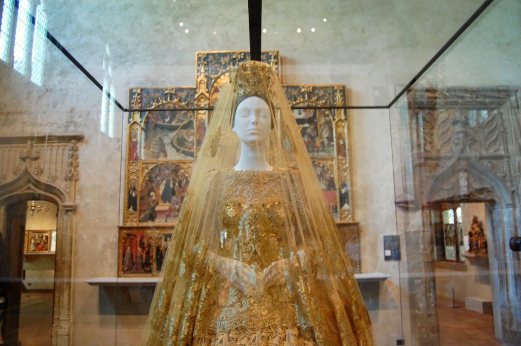 Wedding Ensemble, John Galliano for House of Dior (2005–06), courtesy of Dior Heritage Collection, Paris, on view in "Heavenly Bodies" at the Cloisters. Photo by Sarah Cascone. 