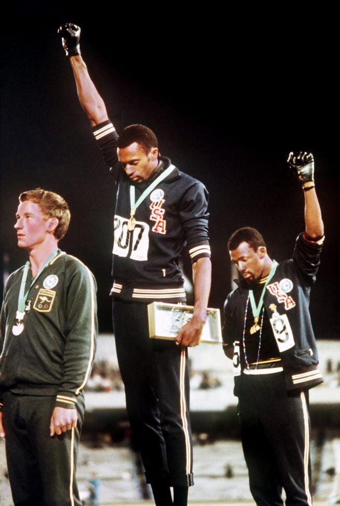 Tommie Smith (center). ©Time and Life Pictures/Getty Images.